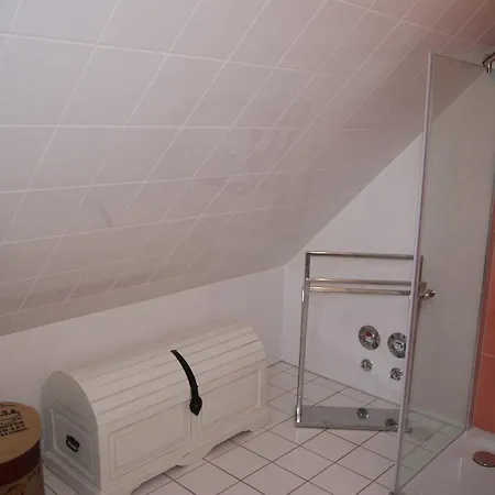 Seedorf _ Sellin_ _am Neuensiener Apartamento